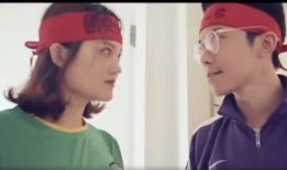 吃瓜摔倒视频帅哥图片,摔倒瞬间捕获帅哥风采