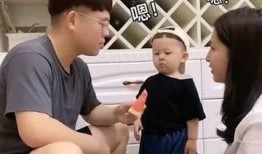 吃瓜妈妈和儿子,吃瓜妈妈与儿子的温馨日常