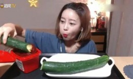 野生萌妹吃瓜,野生萌妹的瓜田奇遇记