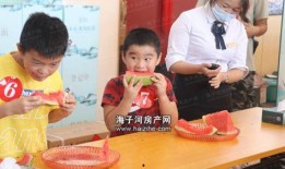 吃瓜比赛小孩