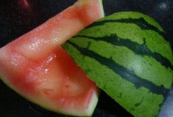 和马嘉茄一起吃瓜,一场美食与娱乐的跨界盛宴