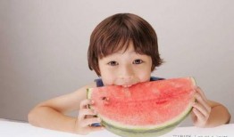 宝宝吃瓜不好,健康饮食有讲究
