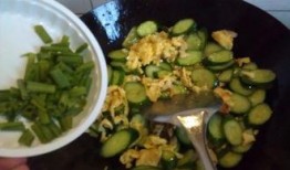 小青同学 吃瓜,瓜界新锐，揭秘娱乐圈那些事儿