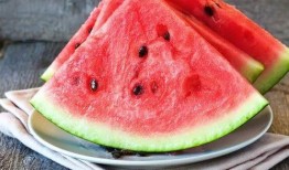 看瓜如何吃,看瓜吃瓜，解锁夏日消暑新姿势