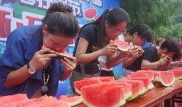 就业现场视频吃大瓜,就业现场大瓜，揭秘职场众生相