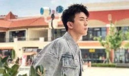 吃校草的瓜,揭秘校草背后的甜蜜秘密