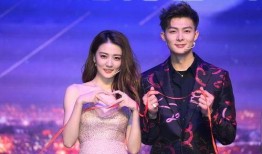 粉丝跟明星吃瓜,一场别开生面的“吃瓜”盛宴