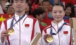 奥运冠军吃瓜,揭秘冠军背后的生活点滴