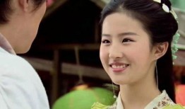 刘亦菲现场吃瓜,意外曝光娱乐圈幕后真相