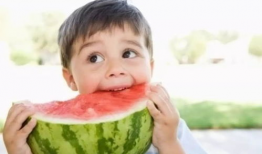 吃脆瓜嘴内侧疼痛,揭秘嘴内侧疼痛之谜