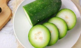 吃瓜蜜瓜上火吗,蜜瓜美味却易上火？揭秘吃瓜蜜瓜的注意事项